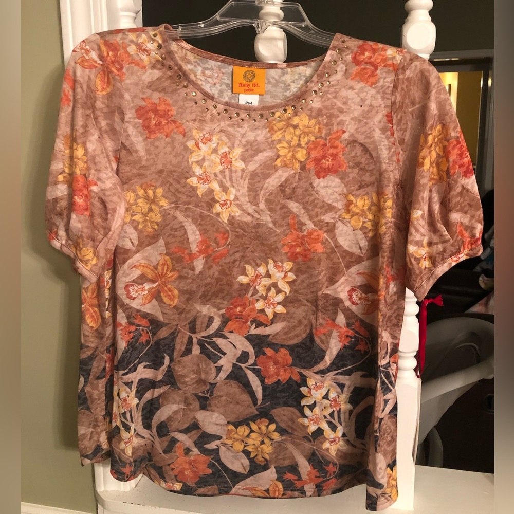 Ruby Rd top